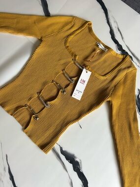 Mustard Ribbed Long-Sleeve Top with Decorative Front Clasps